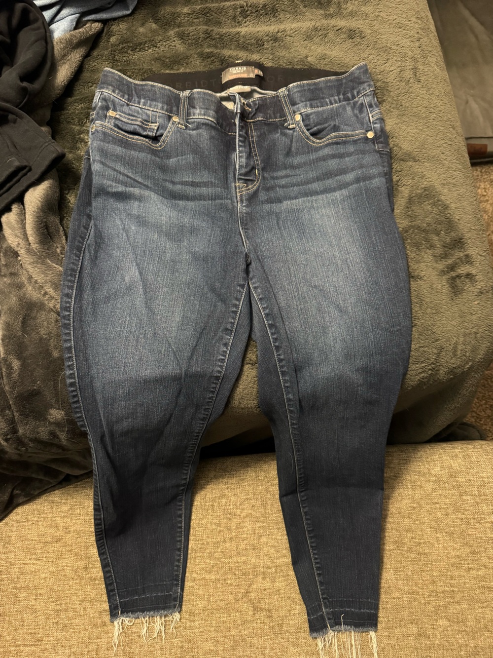 Torrid dark denim jeans size 16